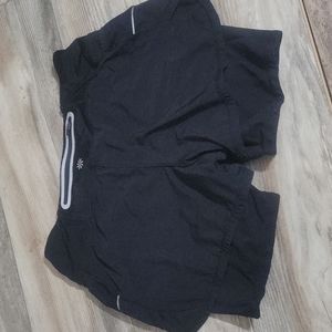 Athleta black Ready set go shorts 2 in 1